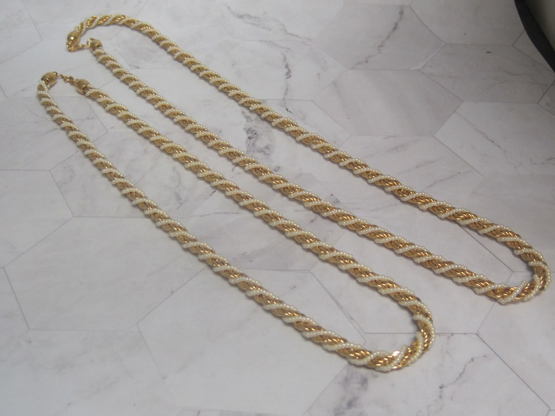 Set of 2 Vintage Trifari Twisted Chain & Bead Necklaces (1 of 5)