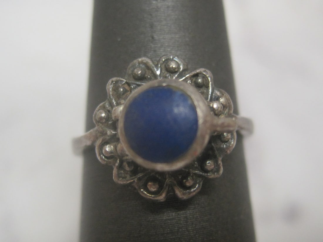 Vintage Sterling Silver Poison Ring: Weighs 3.1 grams, Size 6