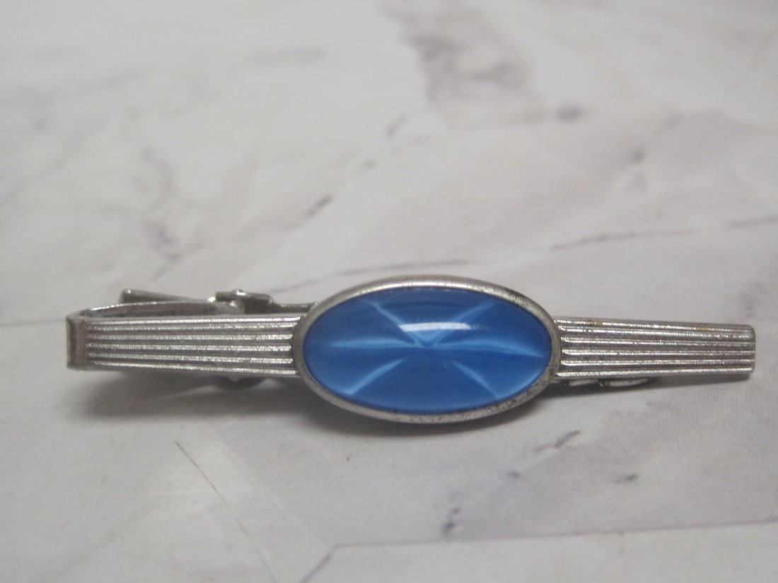 Vintage Silvertone Anson Tie Clip with Faux Star Sapphire: .