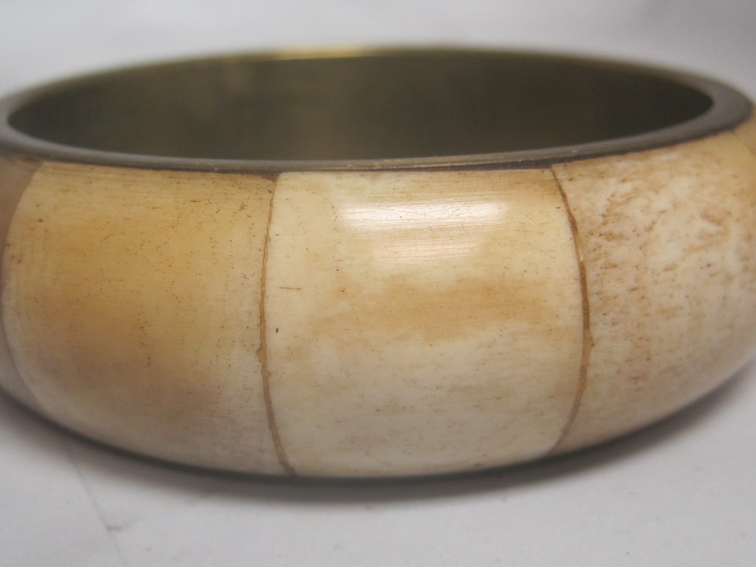 Vintage Stone Inlay Brass Bangle Bracelet - 4