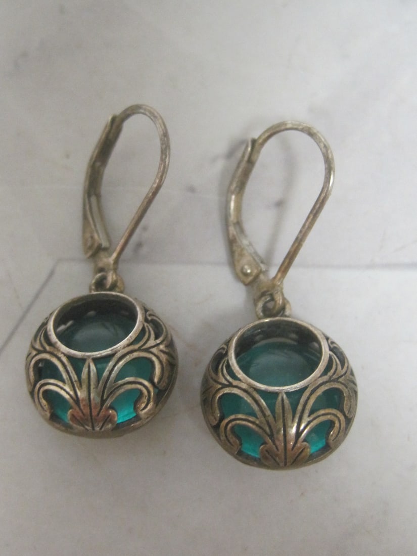 Sterling Silver Filigree Leverback Earrings with Green Stones: Weighs 4.5 grams
