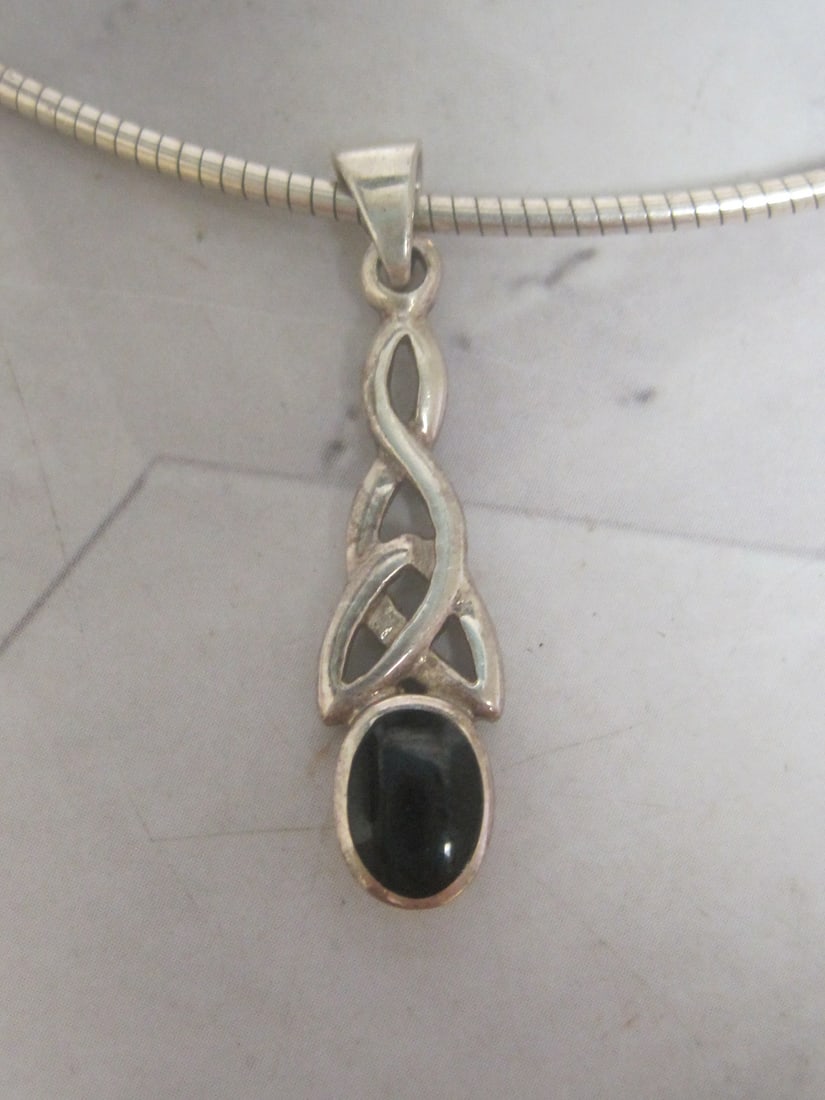 Sterling Silver Omega Chain with Sterling Silver Onyx Pendant - 2