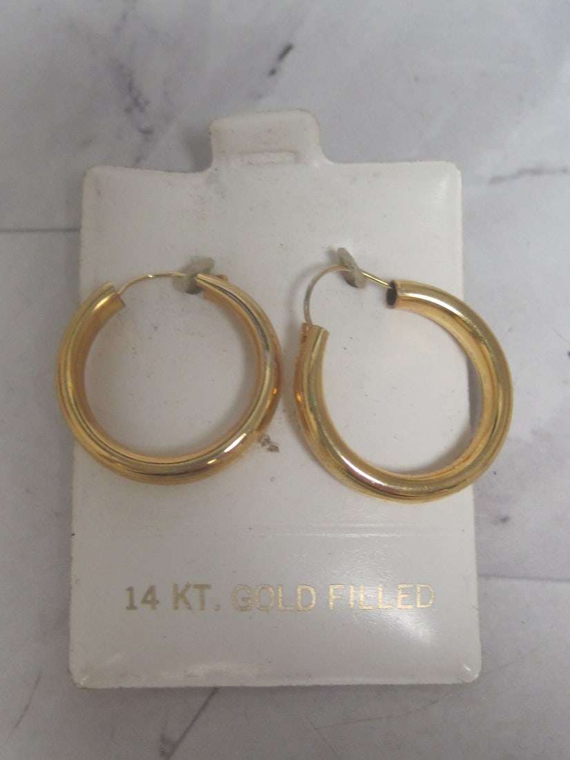 Vintage 14k Gold-Filled Hoop Earrings: .