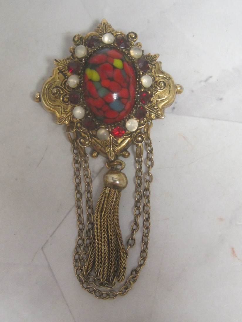 Rare Vintage Hattie Carnegie Brooch/Pendant: Signed