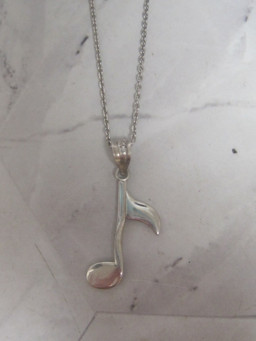 Sterling Silver Musical Note Pendant on 16" Sterling Silver Chain: Weighs 2.3 grams