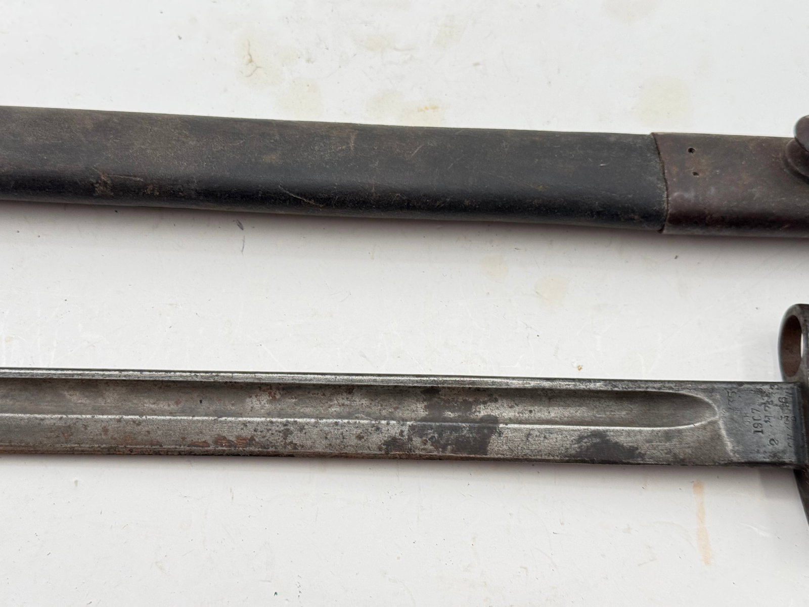 British Pattern 1907 Bayonet and Scabbard by Chapman  - 4