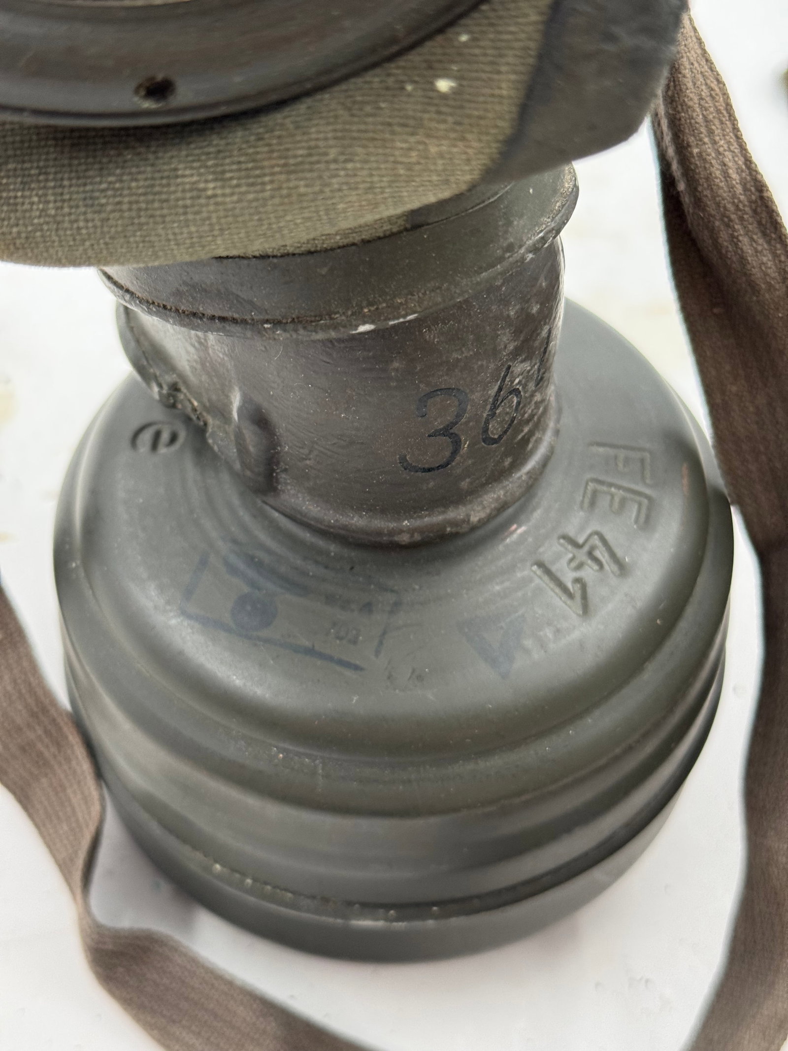 Original German WWII M30 Gas Mask with FE41 Filter & Carry Canister - 2