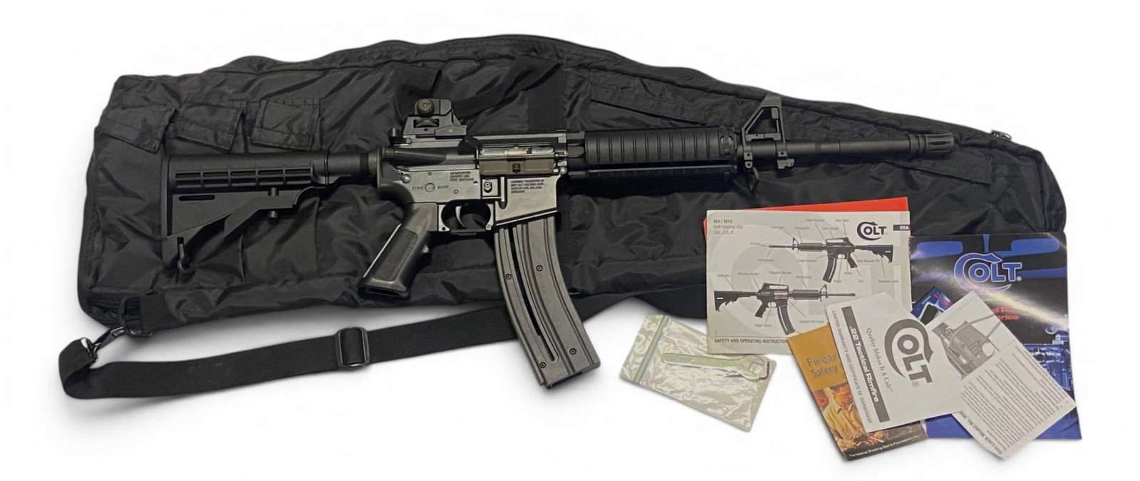 Excellent Colt M4 Carbine .22 LR Semi-Automatic Rifle in Soft Case with (1) Magazine (1 of 11)