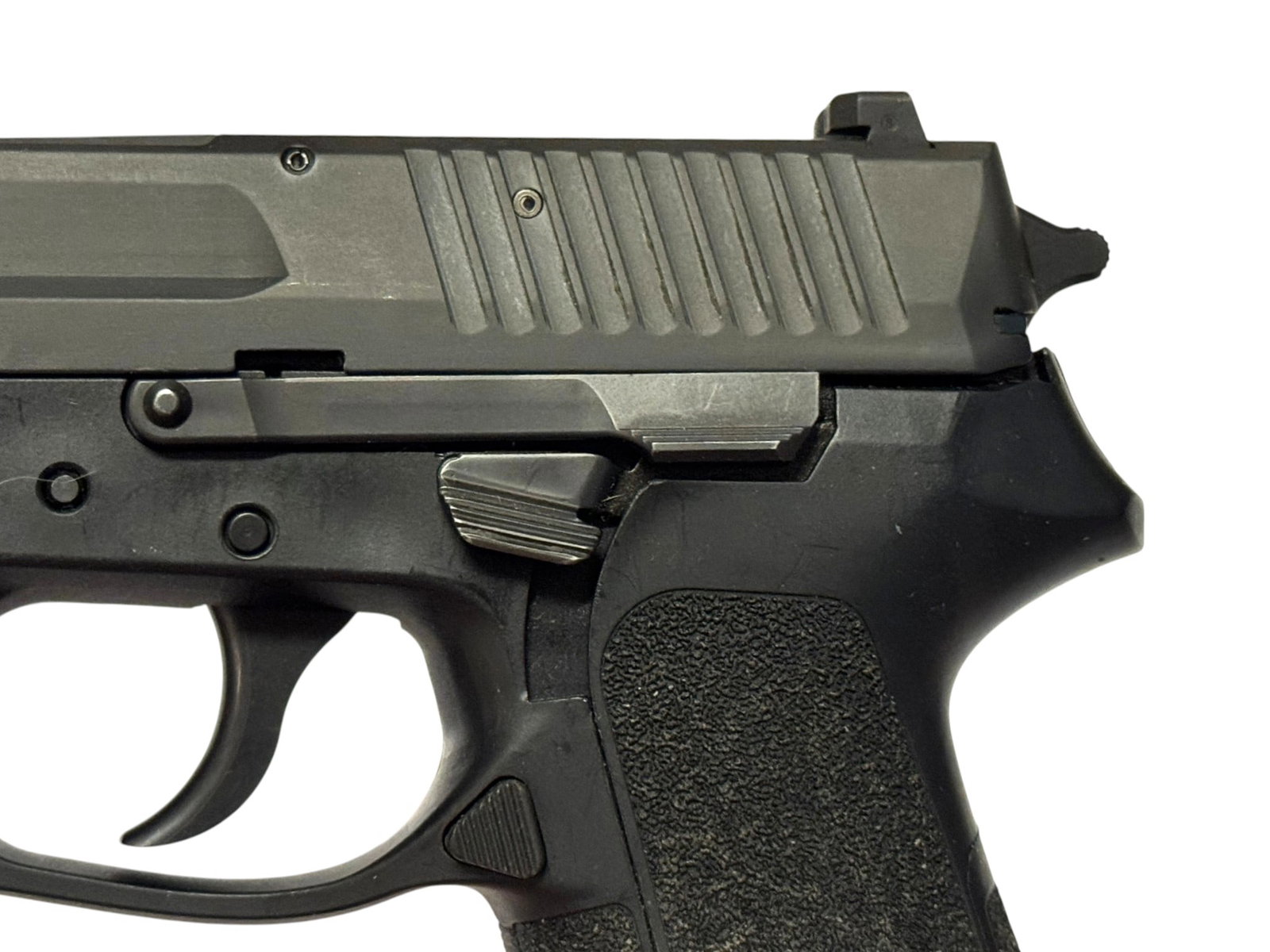 Excellent Sig Sauer SP2022 Semi-Automatic 9MM Pistol - 3