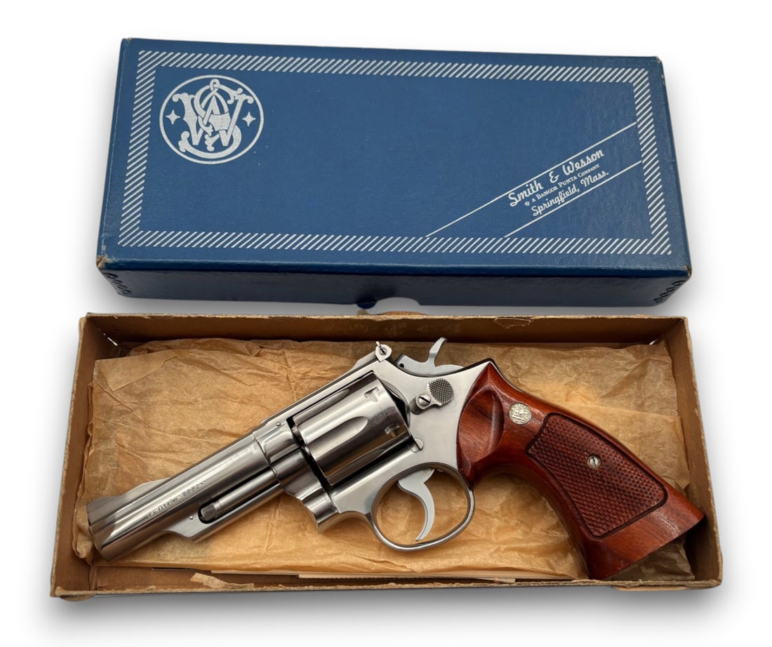 Excellent 1973 Smith & Wesson Model 66 (No Dash) 4" Stainless .357 COMBAT MAGNUM Revolver in Box