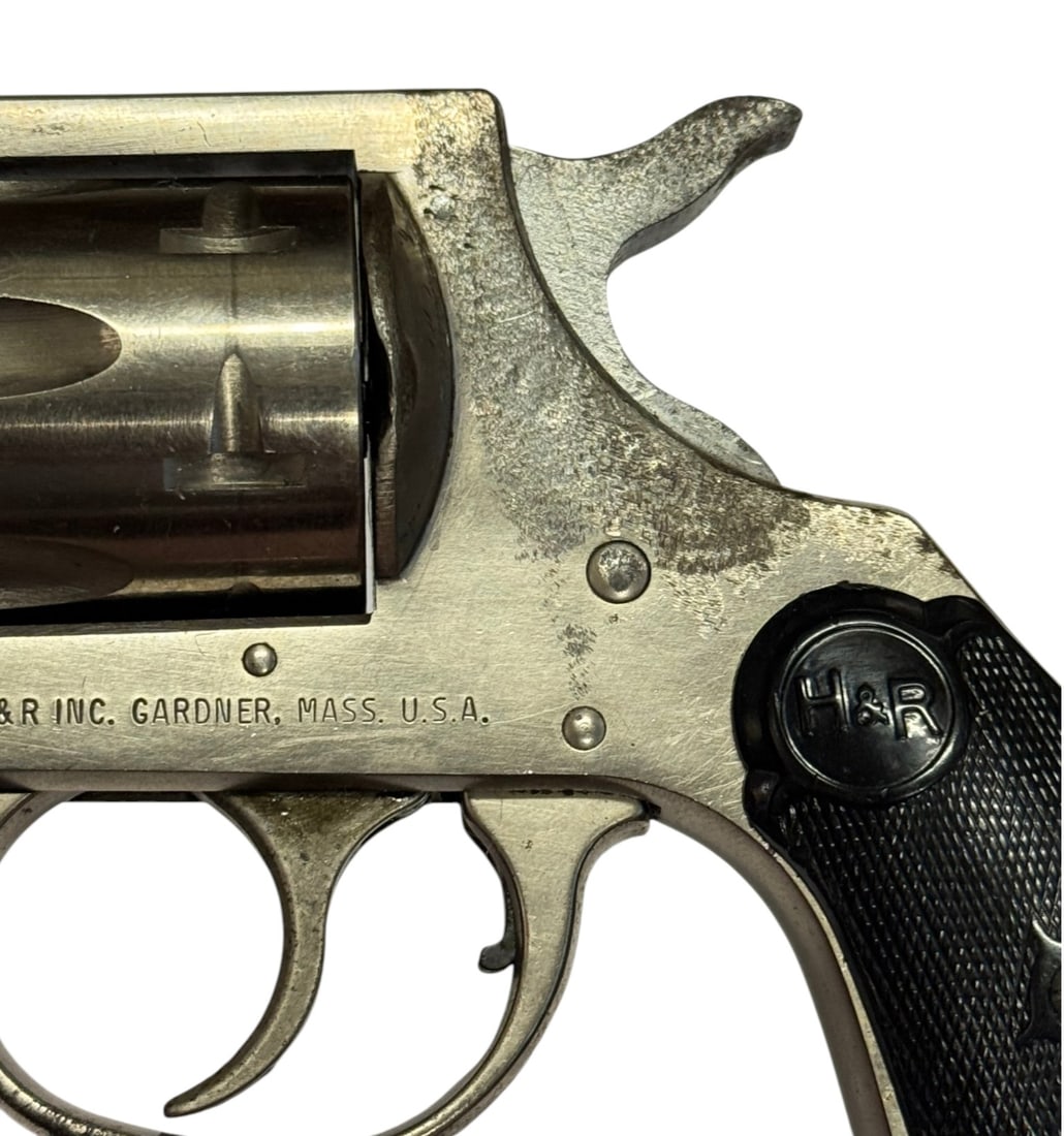 1977 H&R Model 733 Double Action .32 S&W Long Revolver - 4