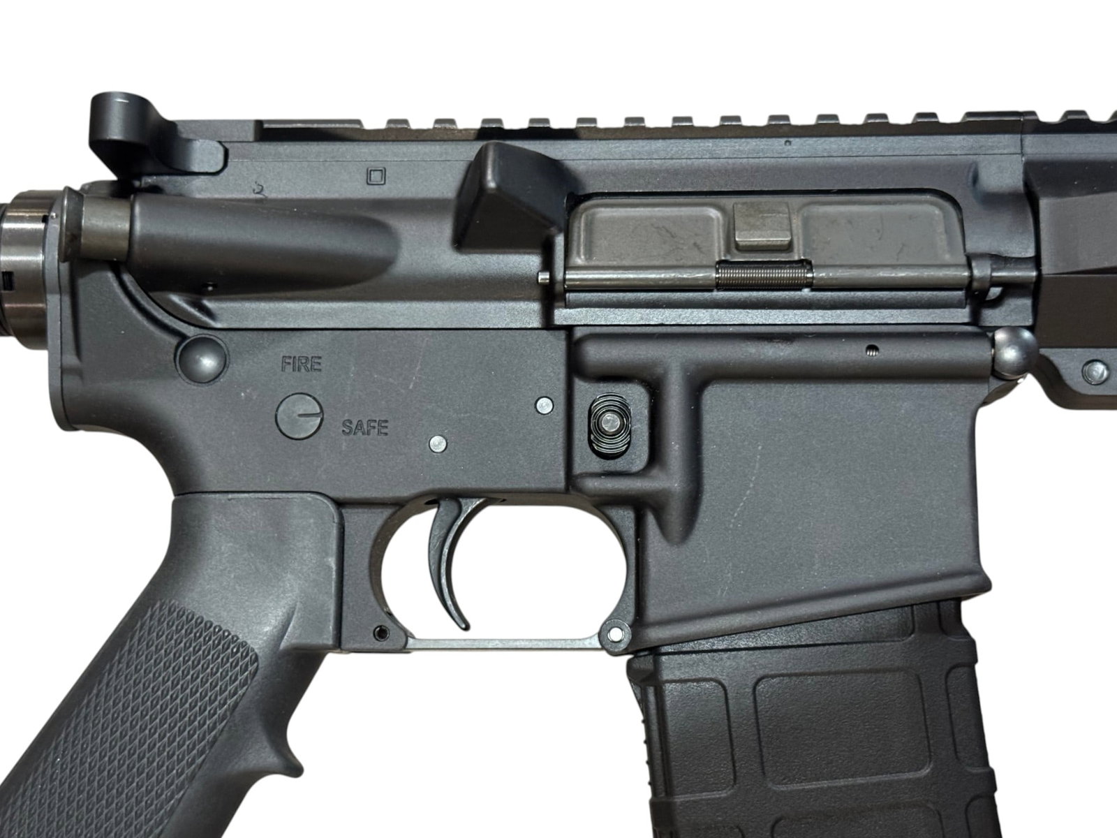 Excellent PSA PA-15 Semi-Automatic 5.56mm 16" AR-15 Rifle w/ Carry Case, 4 Magazines + Backup Sig... - 5