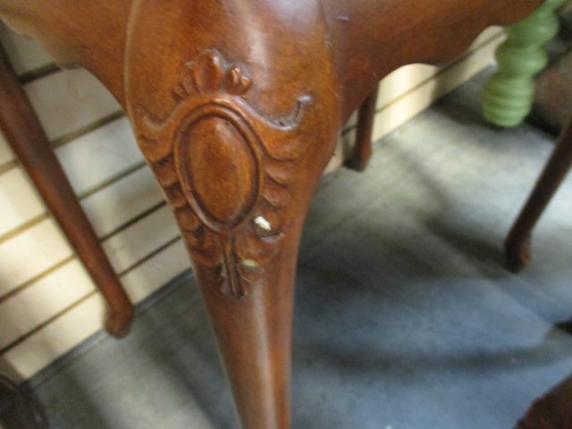 2 Piece Carved French Provencial Style Nesting Tables with Burlwood Accents - 3