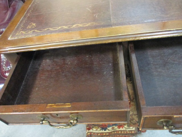 Antique Leather Top 3 Drawer Writing Desk - 7