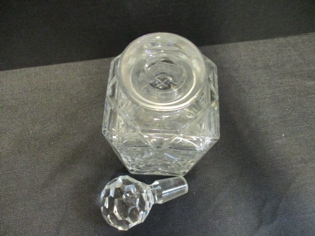 Crystal Decanter with Faceted Globe Stopper - 4