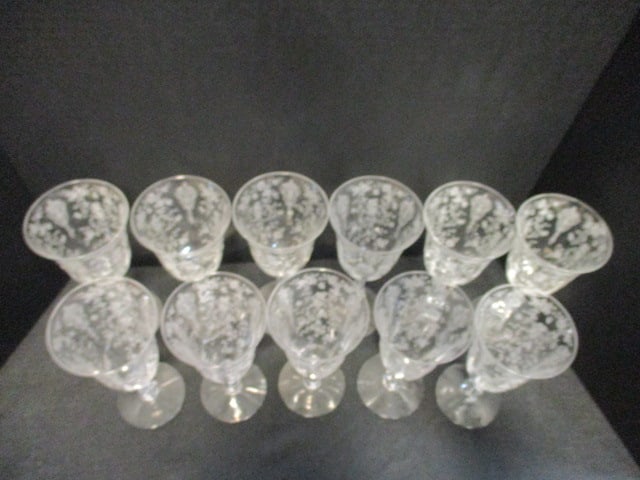 Elegant Glass Crystal Goblets and Wine Glasses - 2
