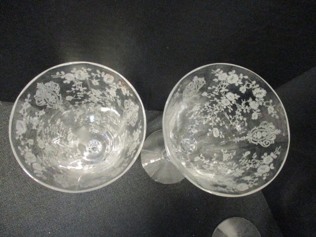 Elegant Glass Crystal Goblets and Wine Glasses - 4