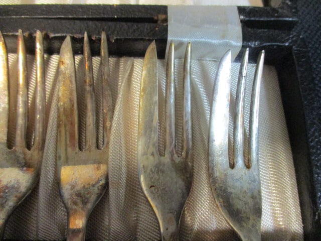 Raimond Sheffield England Silverplated Dessert Fork Set, Grapefruit Spoon Set and - 9