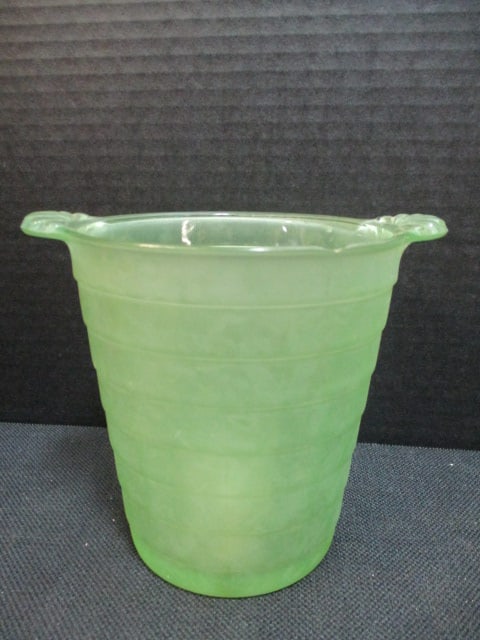 Frigidaire Icerver Green Uranium/Vaseline Glass Depression Glass Ice Bucket - 2