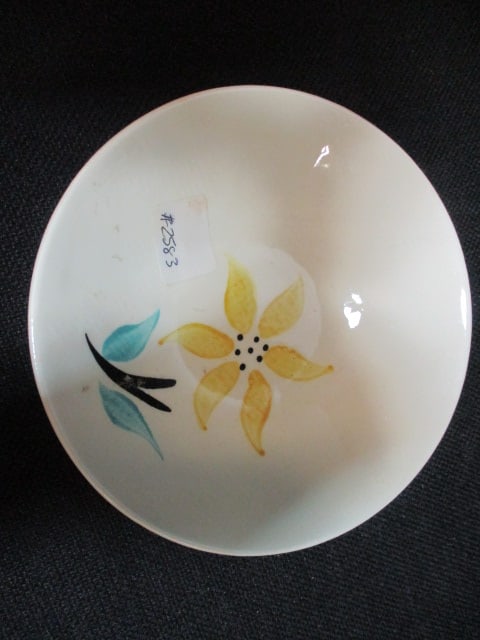 Vintage USA Pottery Plates and Bowls - 5