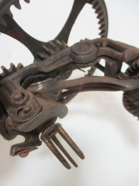 Antique The Reading Hardware Co. Cast Metal Clamp On Apple/Fruit Peeler - 3
