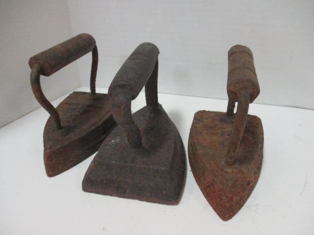 Three Antique No. 5 Cast Iron Sadirons: Local Pickup Only