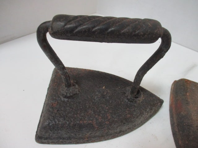 Three Antique No. 6 Cast Iron Sadirons - 3