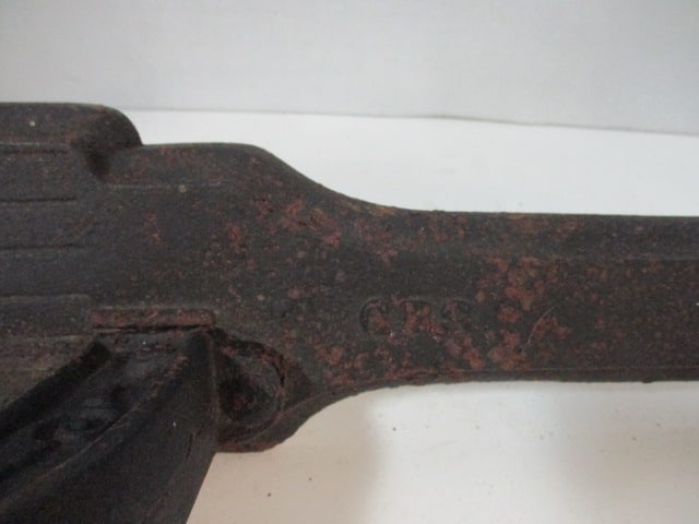 Antique Queen Cast Metal Countertop Plug Tobacco Cutter - 3