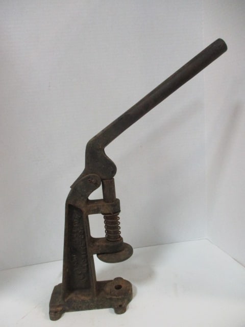Antique No. 1920 Defiance Button Machine: Cast metal, 20 1/2" top of lever handle