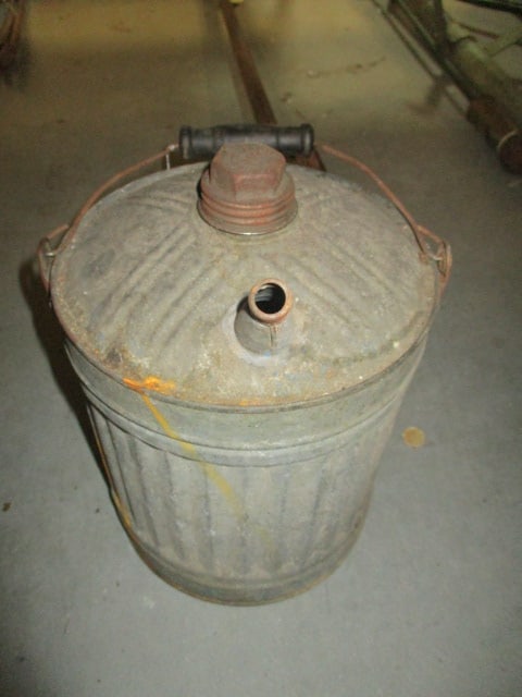 Old Galvanized 1 Gallon Gas Can with Bail Handle: Local Pickup Only