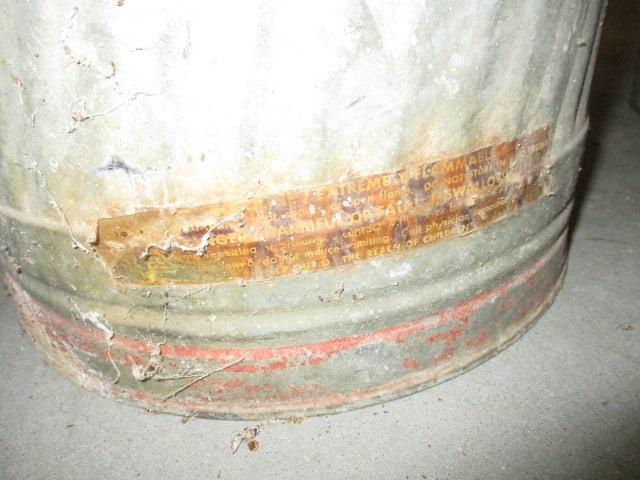 Old Galvanized 5 Gallon Gas Can with Bail Handle - 3