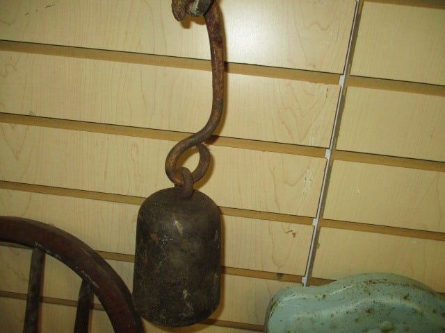 Antique Cotton/Bale Beam Scale - 4