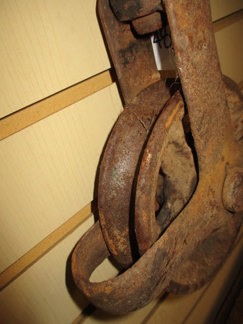 Antique Cast Iron Single Sheave Pulley Block - 3