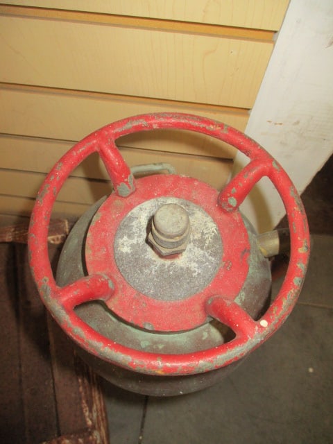 Vintage Elkhart Brass Mfg. Co. 2 1/2 Gallon Foam Copper Tank Fire Extinguisher - 4