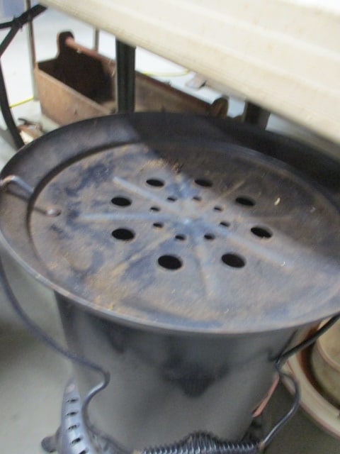 Antique Blue Perfection No. 525M Free Standing Oil Heater - 3