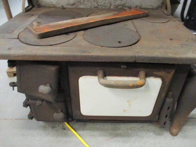 Antique Atlanta Stove Works Cast Iron Wood Burning Stove - 3