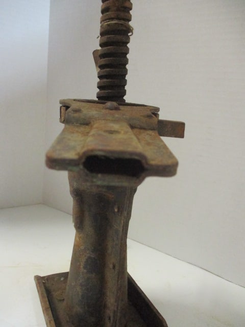 Old Screw Jack - 4