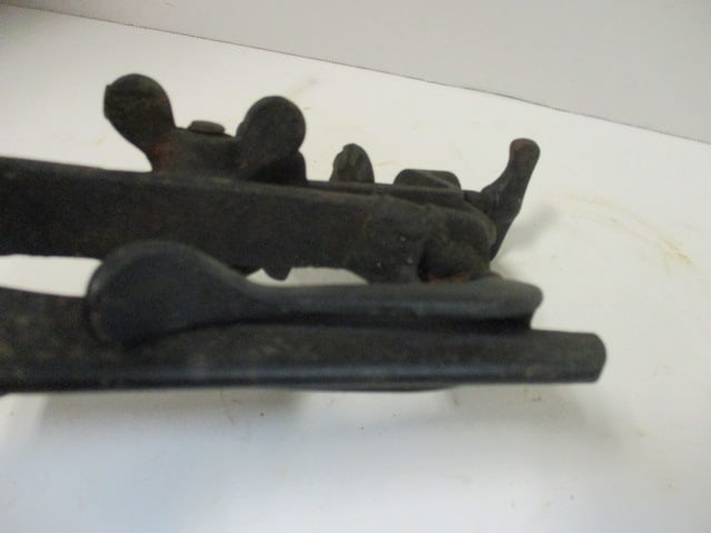 Vintage Smooth Opposing Jaw Bench Clamp - 3