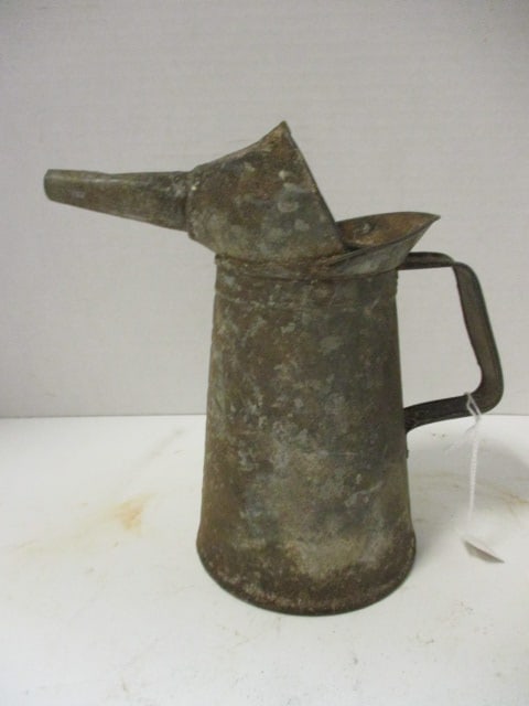 Vintage 1 Quart Liquid Tin Galvanized Steel Oil Can