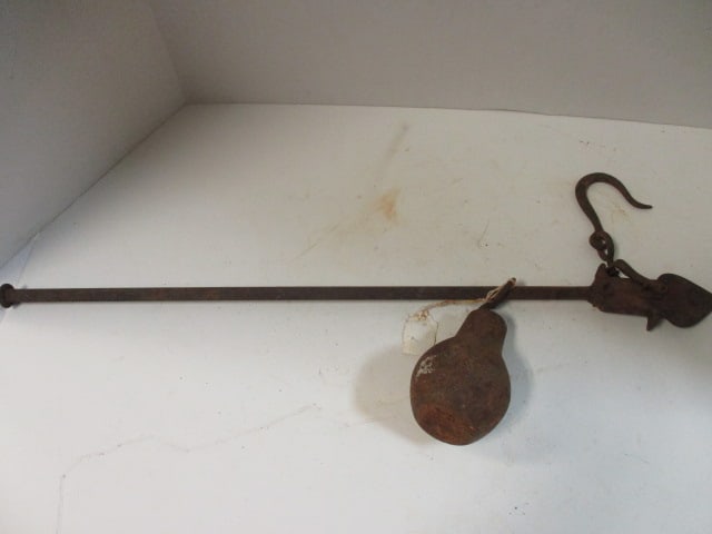 Antique Primitive Cast Iron Balance Beam Scale Arm with Counter Weight: Local Pickup Suggested