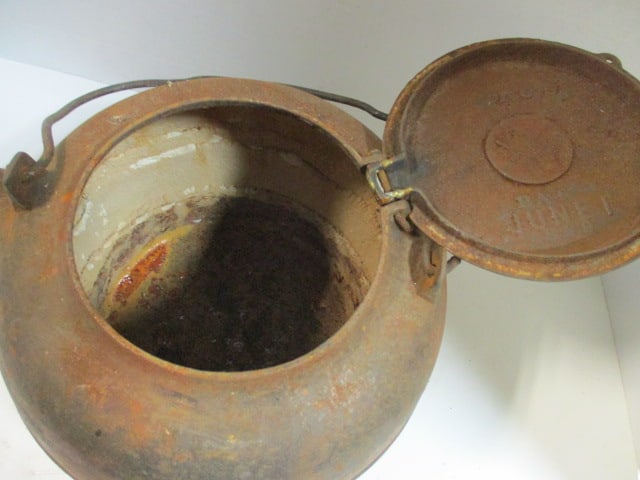 Antique MB & Co. Cast Iron No. 6 Tea Kettle - 3