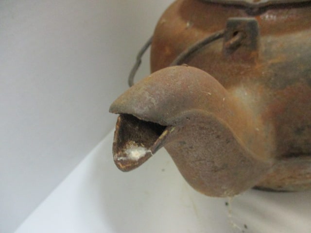 Antique MB & Co. Cast Iron No. 6 Tea Kettle - 6