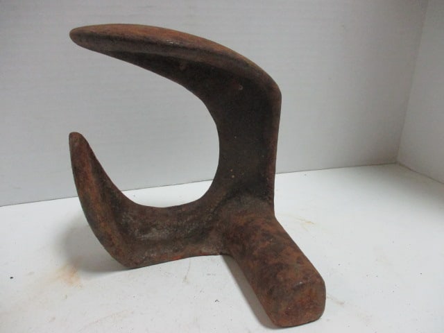 Antique Cast Iron Cobbler's Shoe Last Anvil with Square Mounting Shank: 7"h, some rust