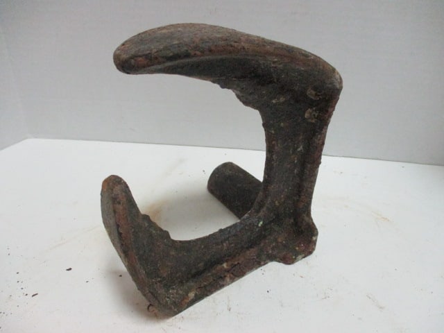 Antique Cast Iron Cobbler's Shoe Last Anvil with Square Mounting Shank - 3