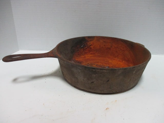 Vintage Wagner Ware Sidney -0- Cast Iron Deep Fryer (1 of 5)