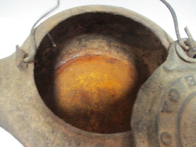 Vintage Southern Co-Operative Foundry Co. Rome, Ga. No. 8 Cast Iron Tea Kettle - 5