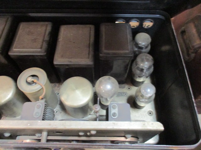 Antique 1947 Atwater Kent Radio Model 55 Table Top Tube Radio - 5