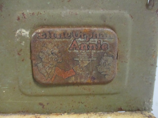 Vintage "Little Orphan Annie" Pressed Steel Electric Toy Stove - 3