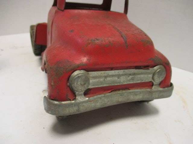 Vintage Mound Metalcraft, Inc. Pressed Steel Toy Truck Cab - 3