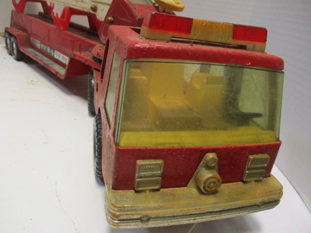 Old Nylint Metal Muscle Metal Toy Fire Dept. Ladder Truck - 2